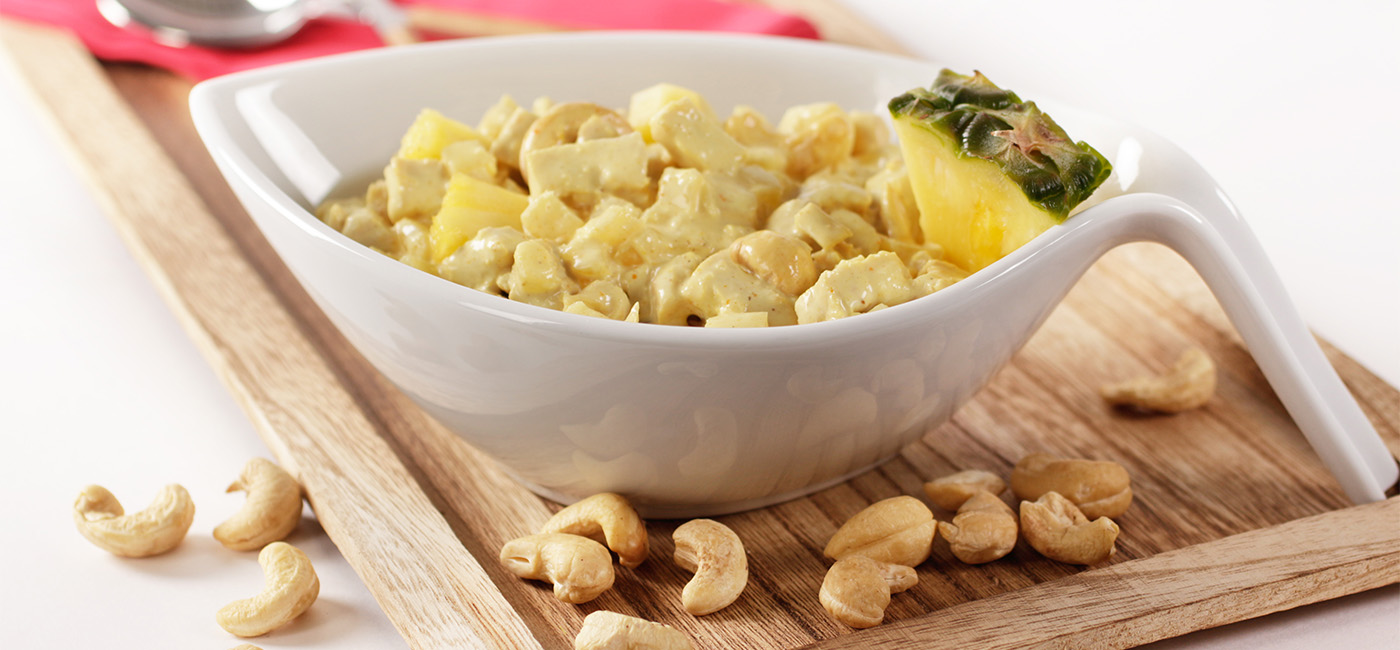 Putenbrust-Salat mit Original Tessiner Senfsauce Ananas-Curry Putenbrust-Salat mit Original Tessiner Senfsauce Ananas-Curry