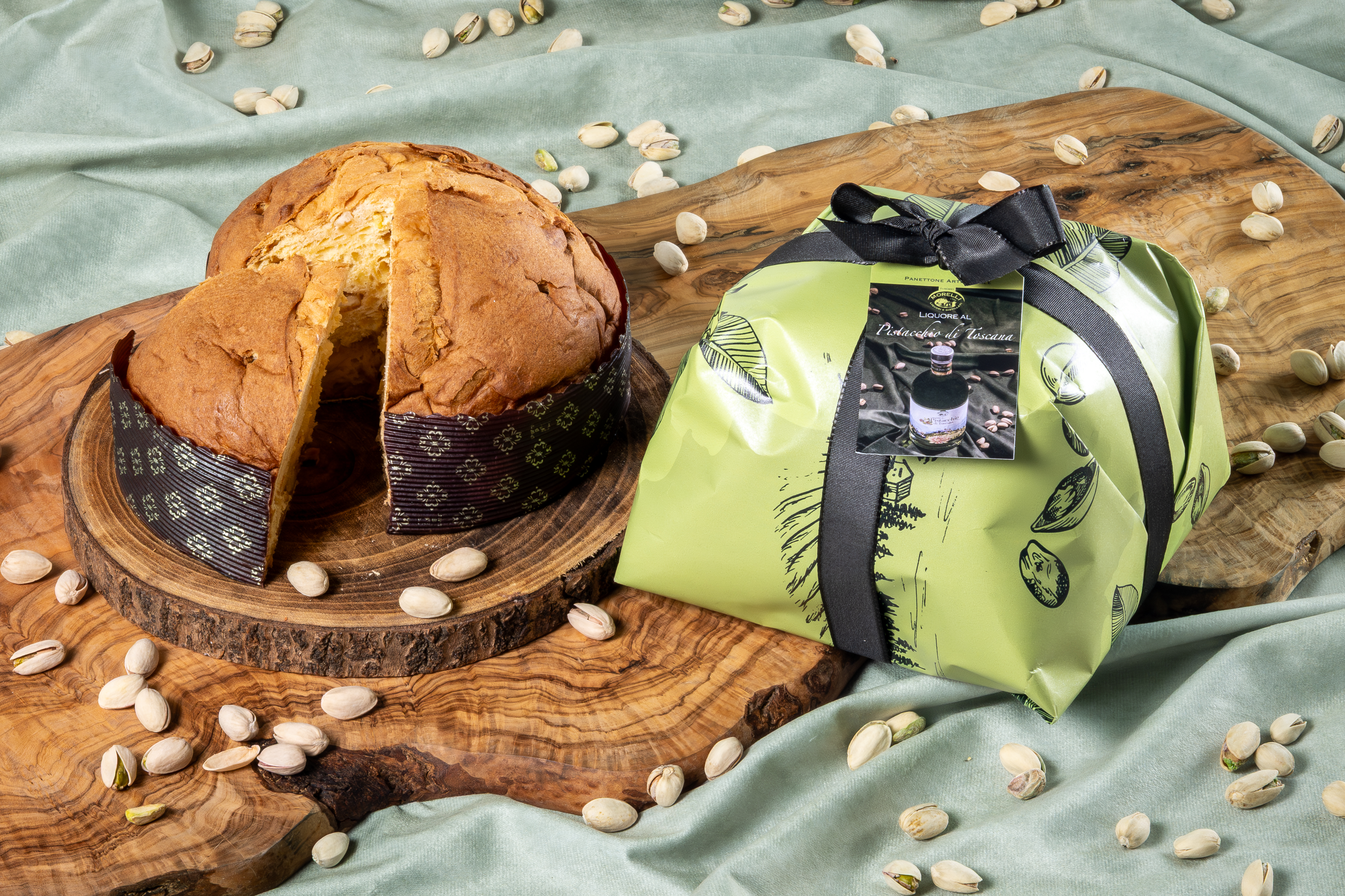 Panettone mit Pistazienlikör und Schokolade 750g